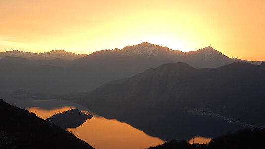 GOLDEN MORNING - goldene Aussichten auf den Comer See
