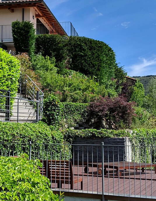 Ein Blick ins GRÜN zwischen Panoramaterrasse und Rooftop